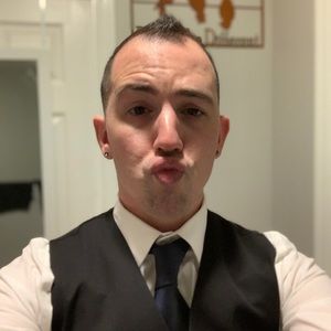 Meet your Posher, Sean